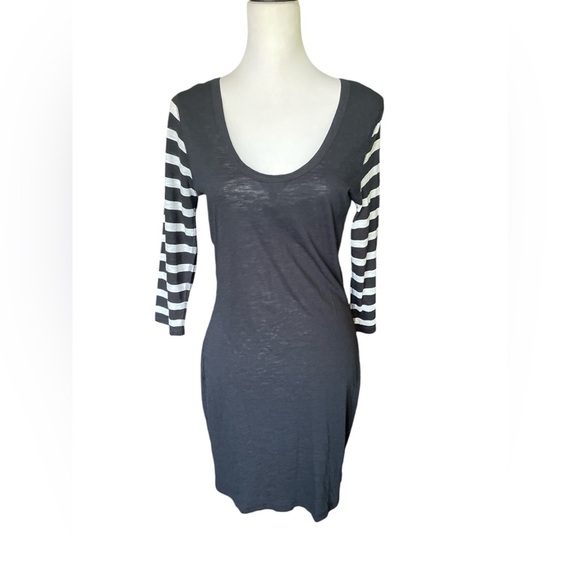 NWT Express Two Chic Ways Reversible Neckline Black & White Dress, Size Medium - Picture 4 of 9